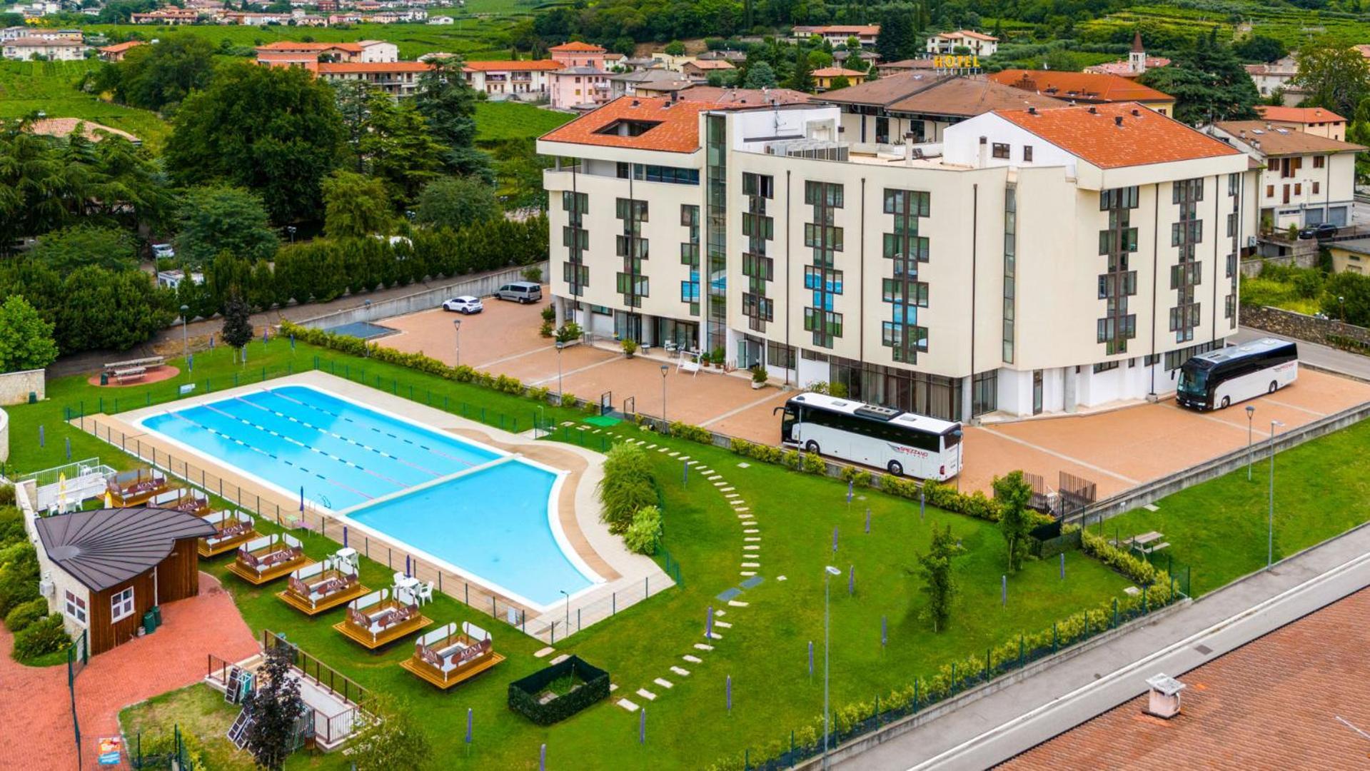 Kona Hotel Verona By Kleos Group Collection Negrar Eksteriør billede